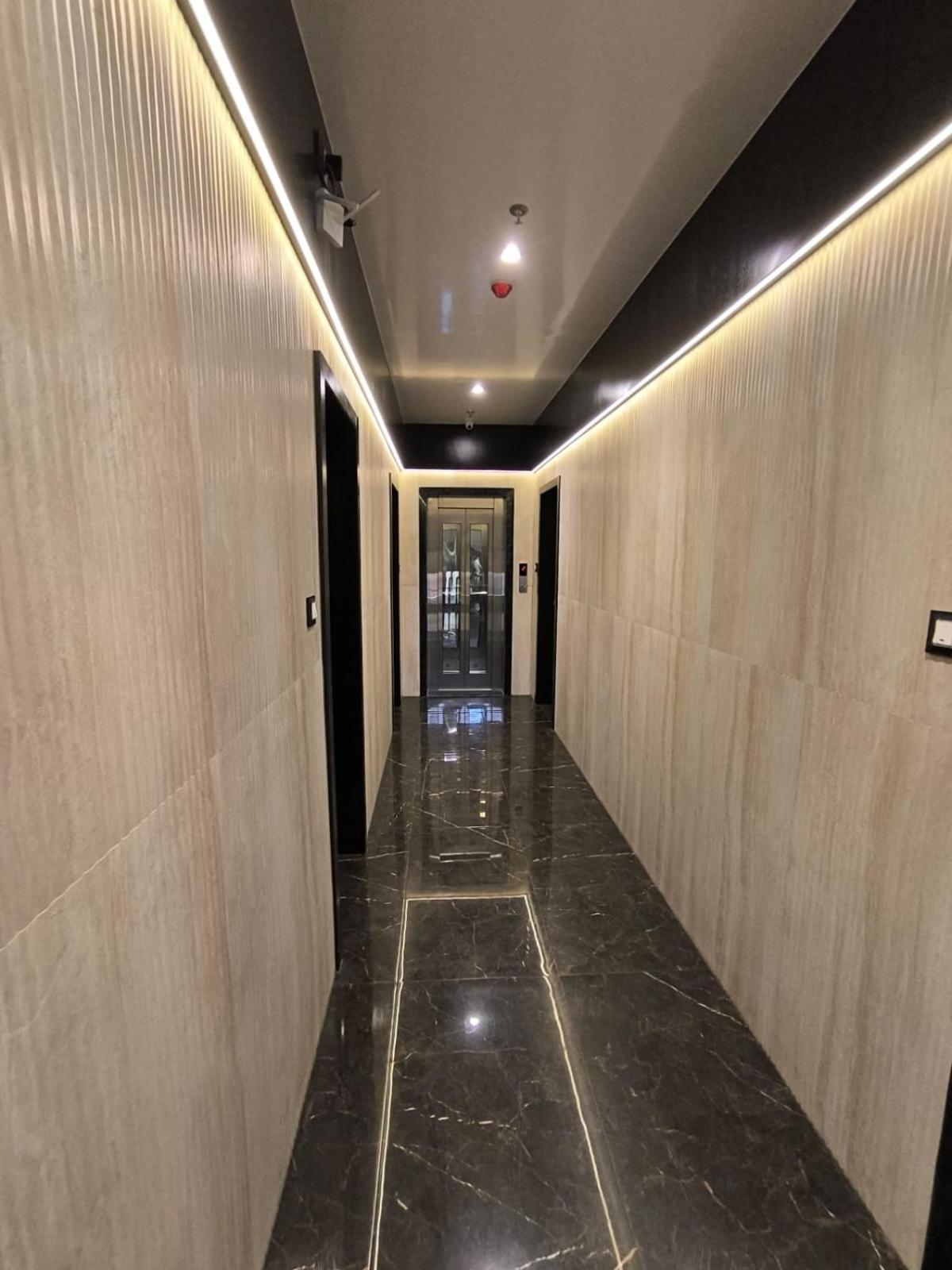Sharan Residency Hotell Navi Mumbai Exteriör bild